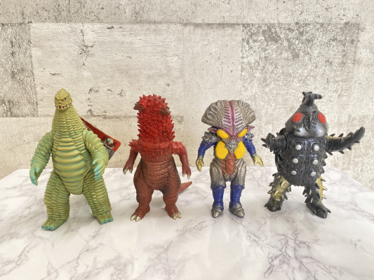 バンダイ　怪獣シリーズ　ガクマ　タッコング　リガトロン　パンドン　サタンビートル　ペンゼン星人　レッドキング　7体セット　ソフビ