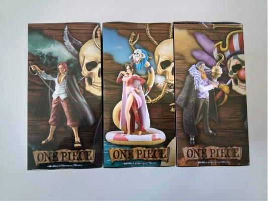 ワンピース バンダイ クロコダイル シャンクス ボア･ハンコック ONEPIECE BANDAI