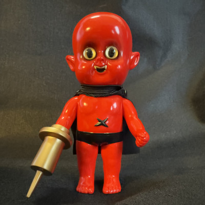 【激レア】BLACKPEARLS  ブラックパールズ  
Dracula （first Ver.）2022年発売 ソフビ