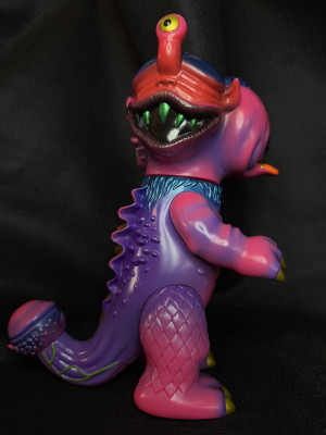 シークレットベース　ЯOR I-3 精密機械怪獣 - PURPLE Ver.   Magnet monster