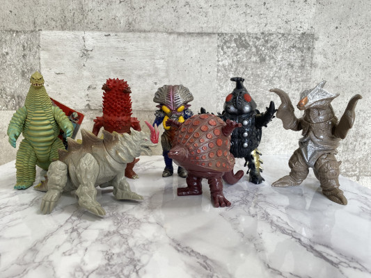 バンダイ　怪獣シリーズ　ガクマ　タッコング　リガトロン　パンドン　サタンビートル　ペンゼン星人　レッドキング　7体セット　ソフビ