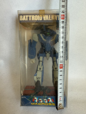 タカトクトイス　超時空要塞マクロス　バトロイド・バルキリー　ブルー色　 VF-1J　ビックウエスト　ソフビ　日本製